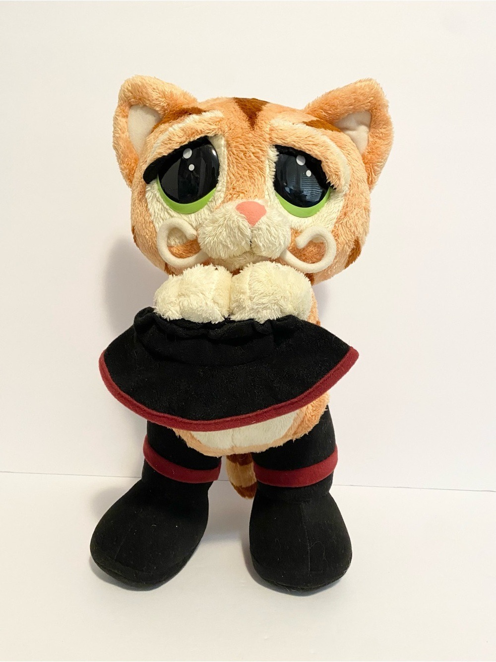 2007 DreamWorks Shrek Motion Activated 13’’ Talking Puss in Boots Plush Toy